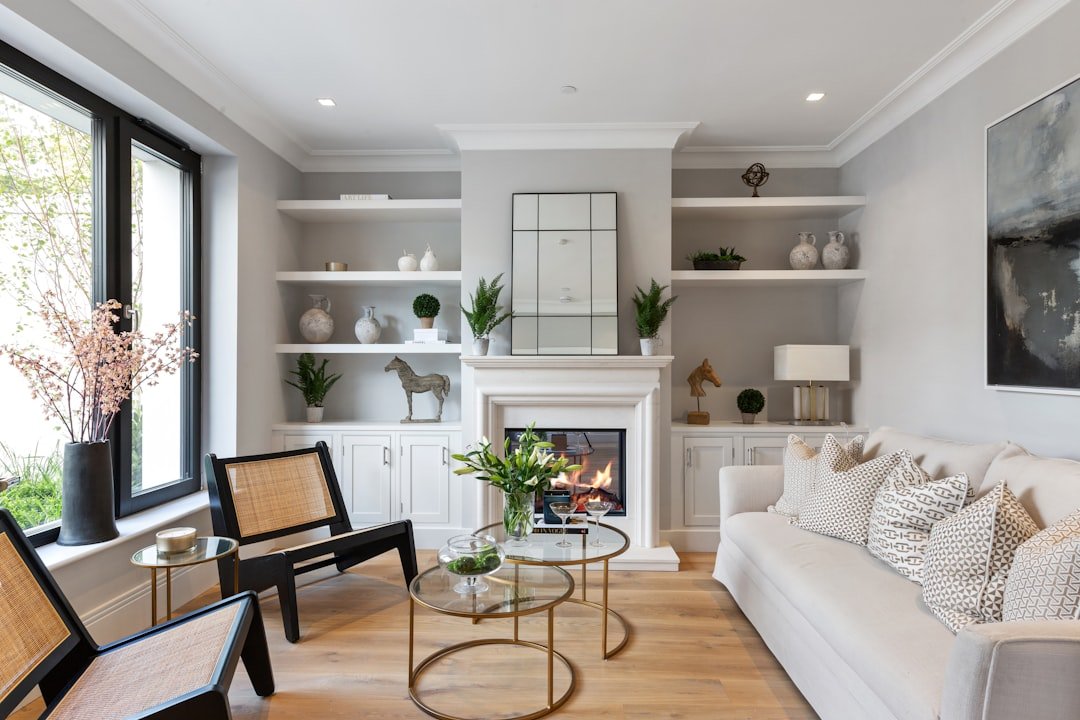 Fireplace alcove shelving in a living room